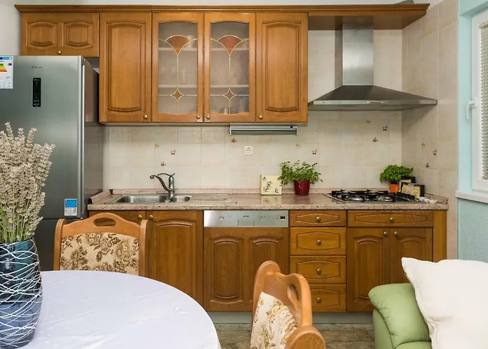 索利图德别墅 * 希贝尼克